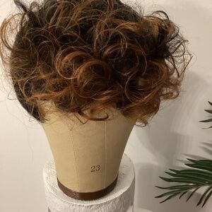 PIXiE  BACK CUT SYNTHETIC BLENDS  Front HIGHLIGHTS